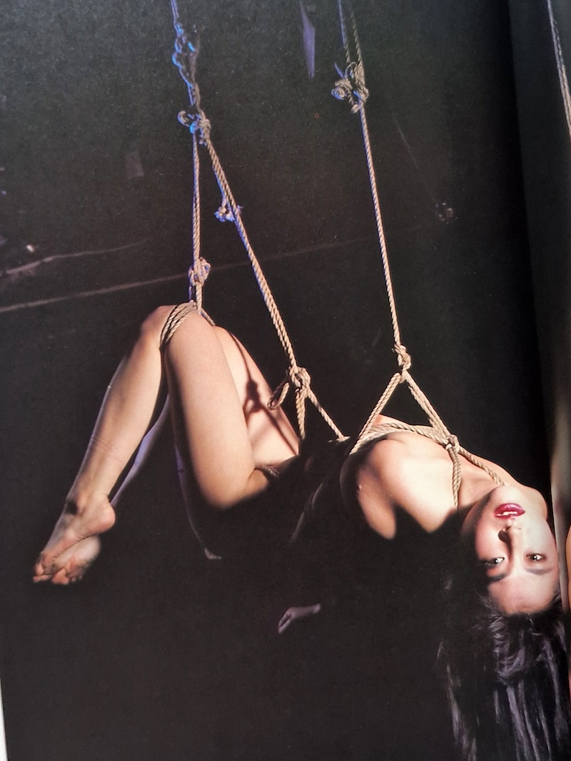 Yasha hime: Megumi Ishihara Photo Book 10